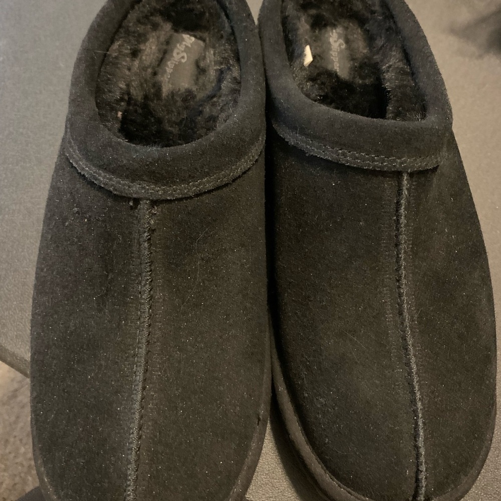 S-29 Black Suede My Pillow Slippers Size 9